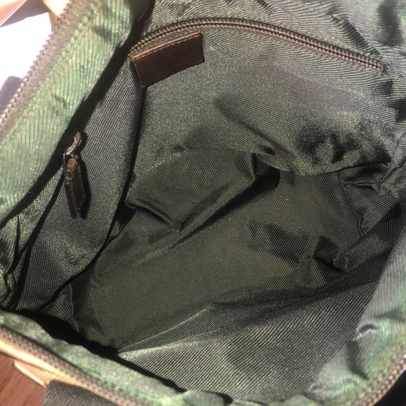 Vintage GUCCI GG Monogram Canvas Leather Top Zipper Close Shoulder Bag - Picture 16 of 17